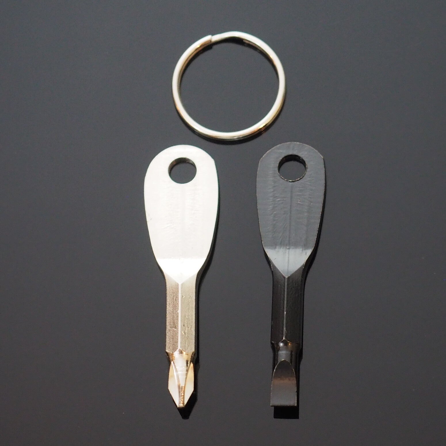 2Pcs Key Ring Screwdriver EDC Tool Set Outdoor Pocket Mini Tool with Keychain
